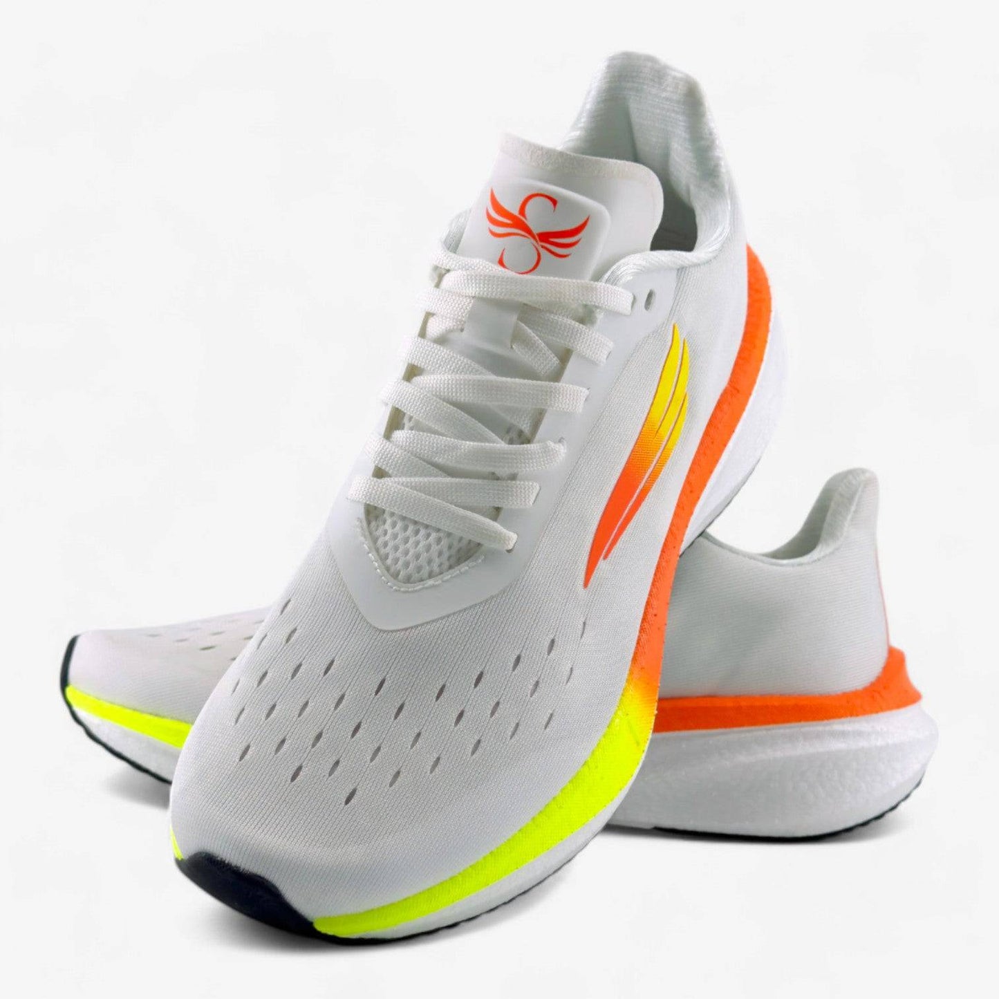 Swift Running - APUS Women - White - Display showing top