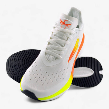 Swift Running - APUS Women - White - Display showing top and sole