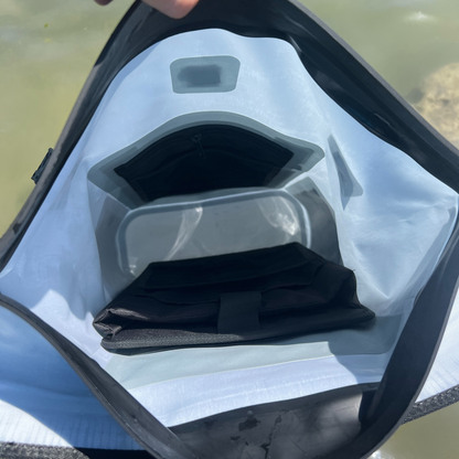 Dry Pocket - Waterproof Floating Cooler Backpack Dry Bag - Dark Grey - Inside storage